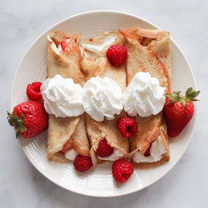 Creppes con nata y fresas